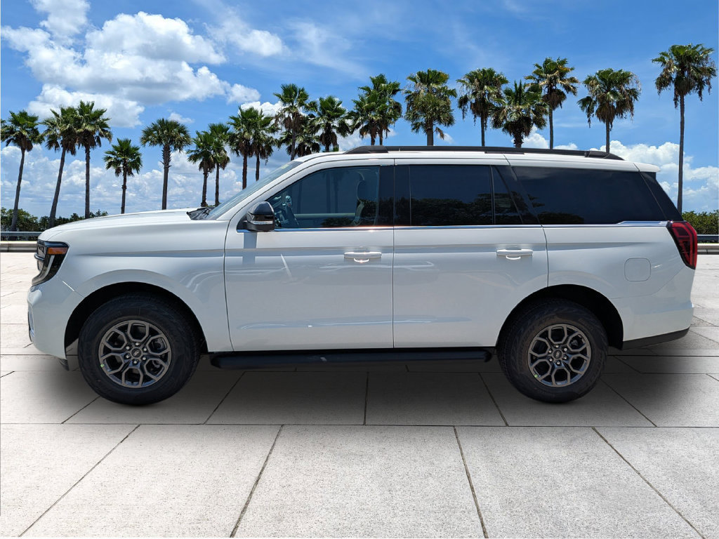 New 2027 Ford Expedition Active RWD image 4