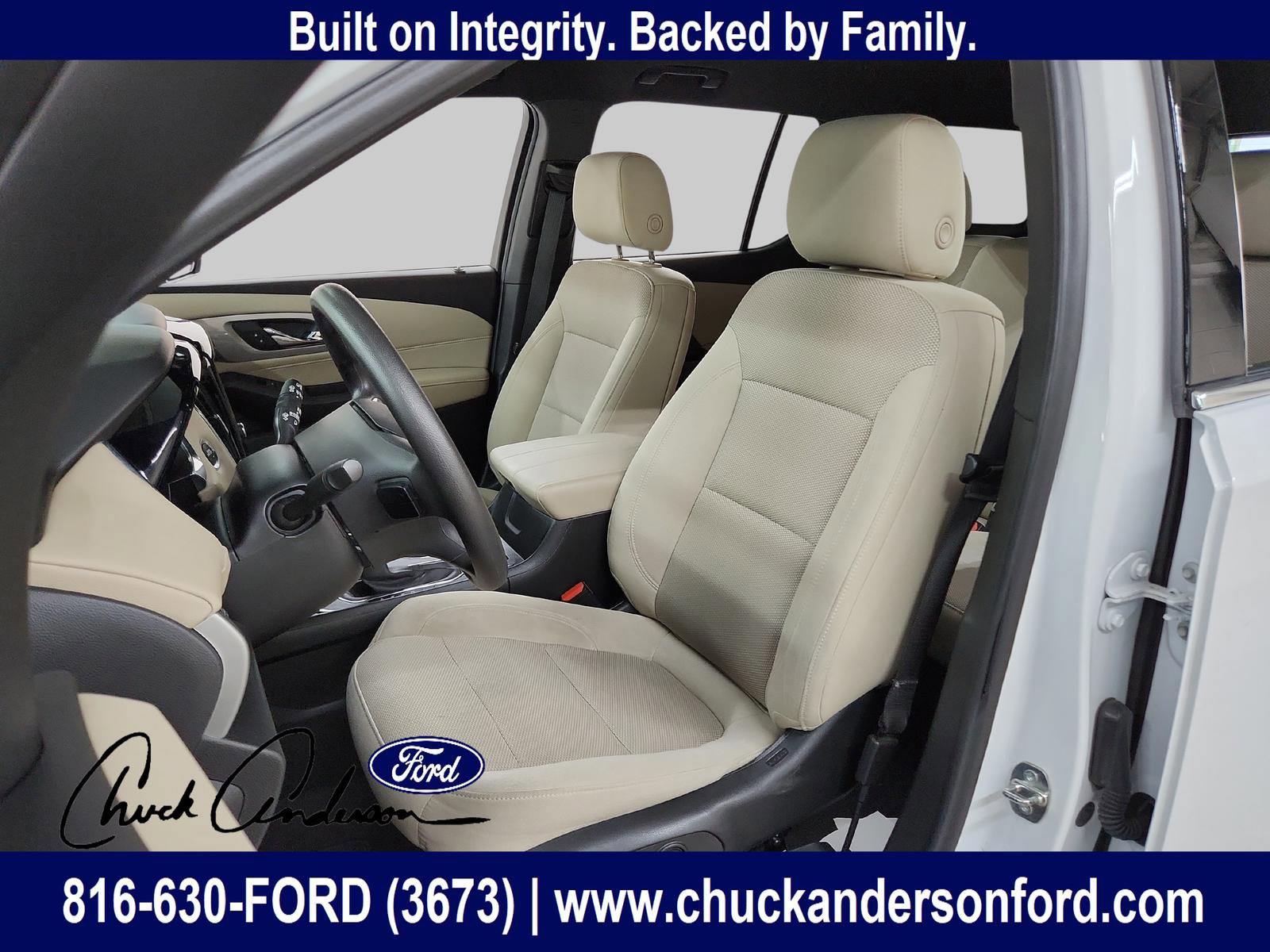 Used 2023 Chevrolet Traverse LS image 10