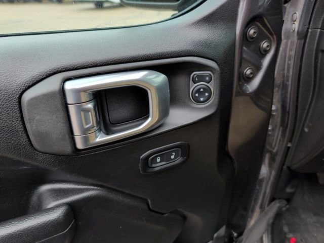Used 2022 Jeep Wrangler Unlimited Sport AWD/4WD image 17