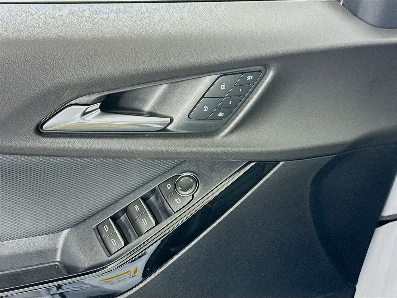 New 2026 Chevrolet Equinox RS w/ Convenience Package III image 13