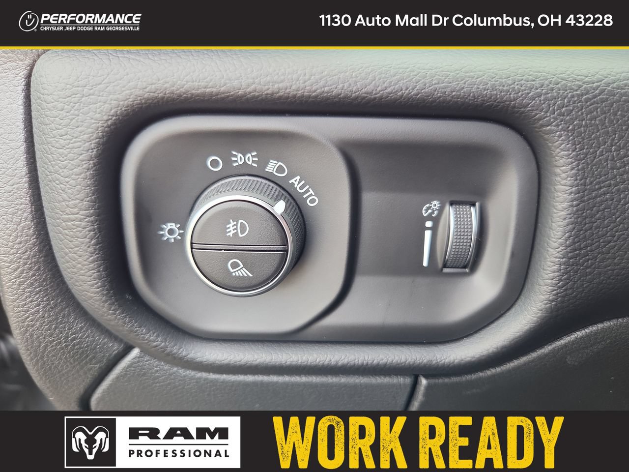 New 2026 RAM 2500 Big Horn AWD/4WD image 33