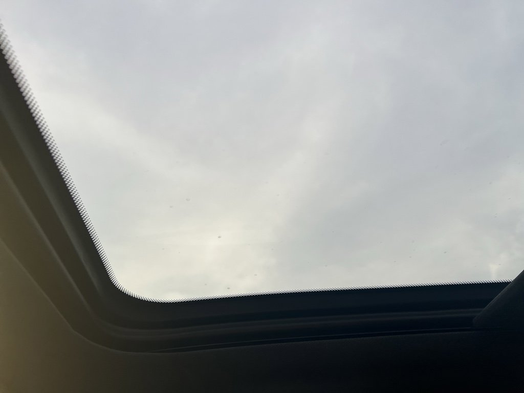 Used 2022 Jeep Compass Limited w/ (RED) Package image 20