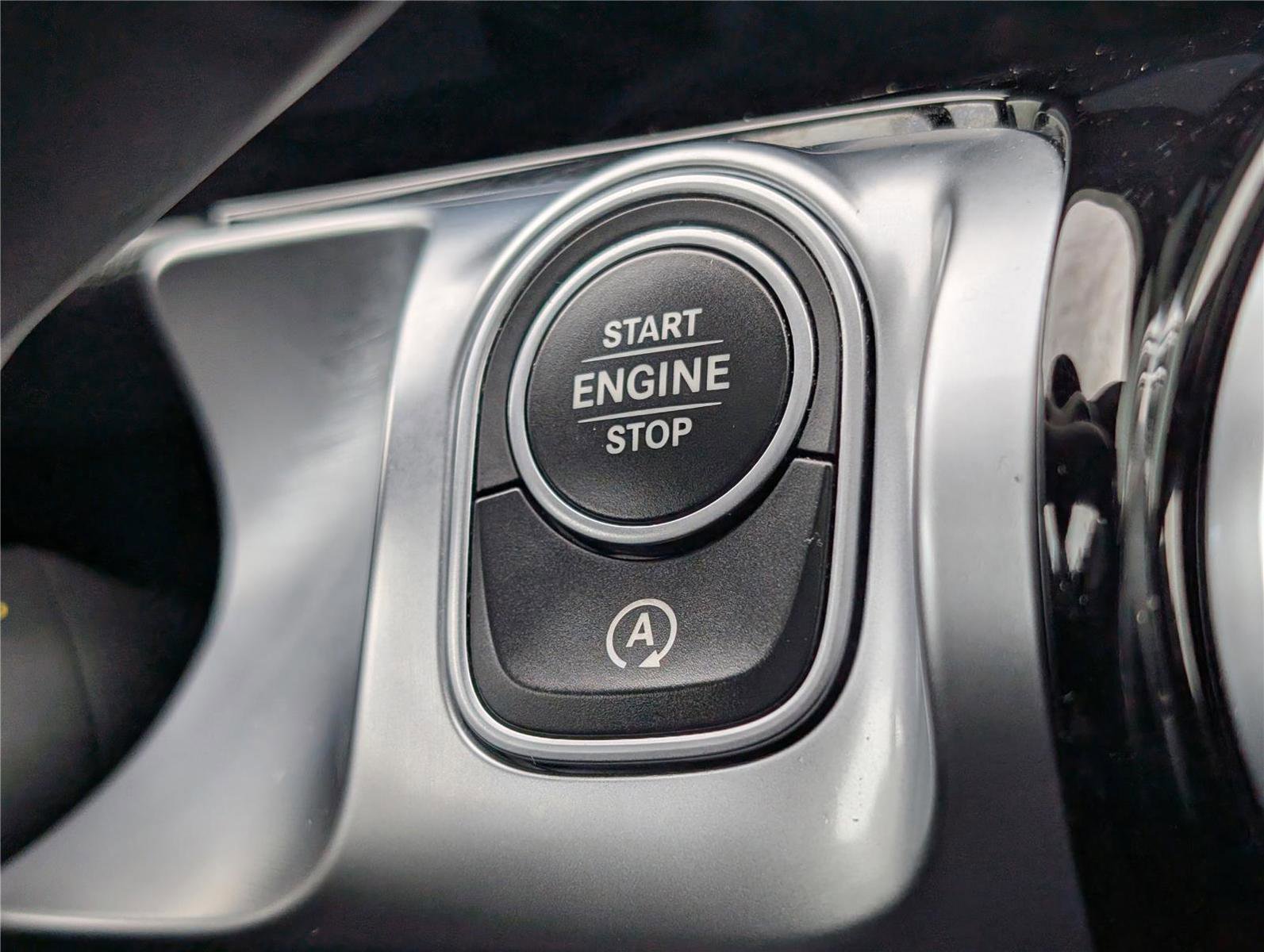 Used 2021 Mercedes-Benz GLB 250 4MATIC image 25