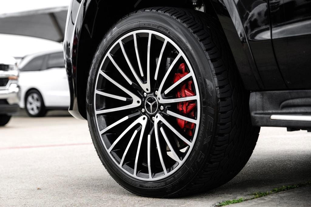 Used 2019 Mercedes-Benz GLS 63 AMG 4MATIC w/ AMG Night Styling Package image 63