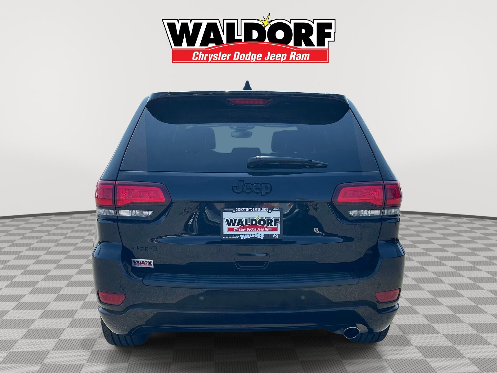 Used 2022 Jeep Grand Cherokee Laredo X image 5