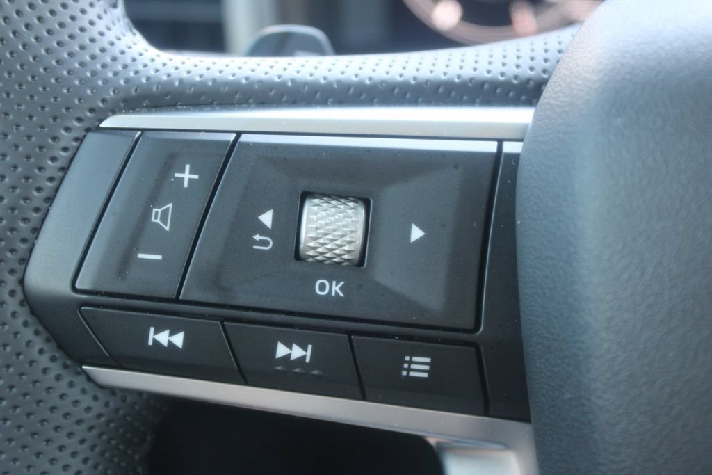 Used 2026 Nissan Rogue SL AWD/4WD image 38