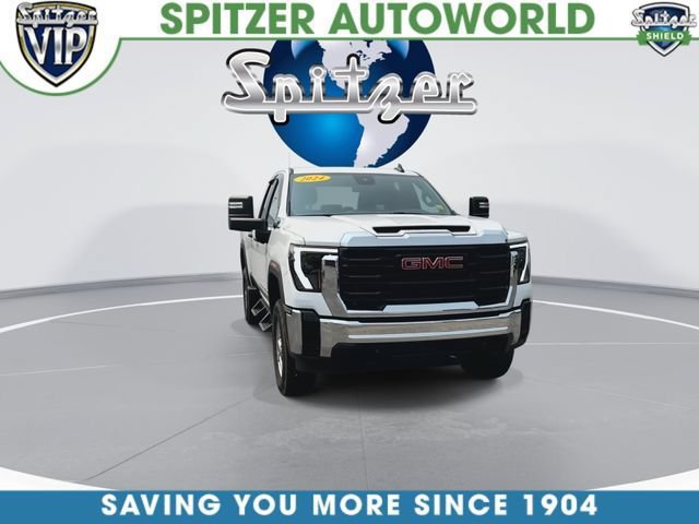 Used 2024 GMC Sierra 2500 Pro w/ Convenience Package AWD/4WD image 3
