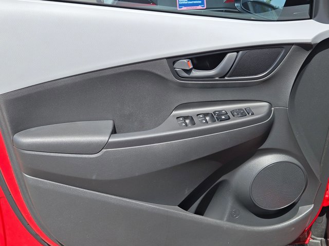 Used 2019 Hyundai Kona SEL FWD image 25