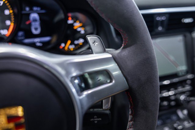 Used 2016 Porsche 911 GT3 RWD image 32