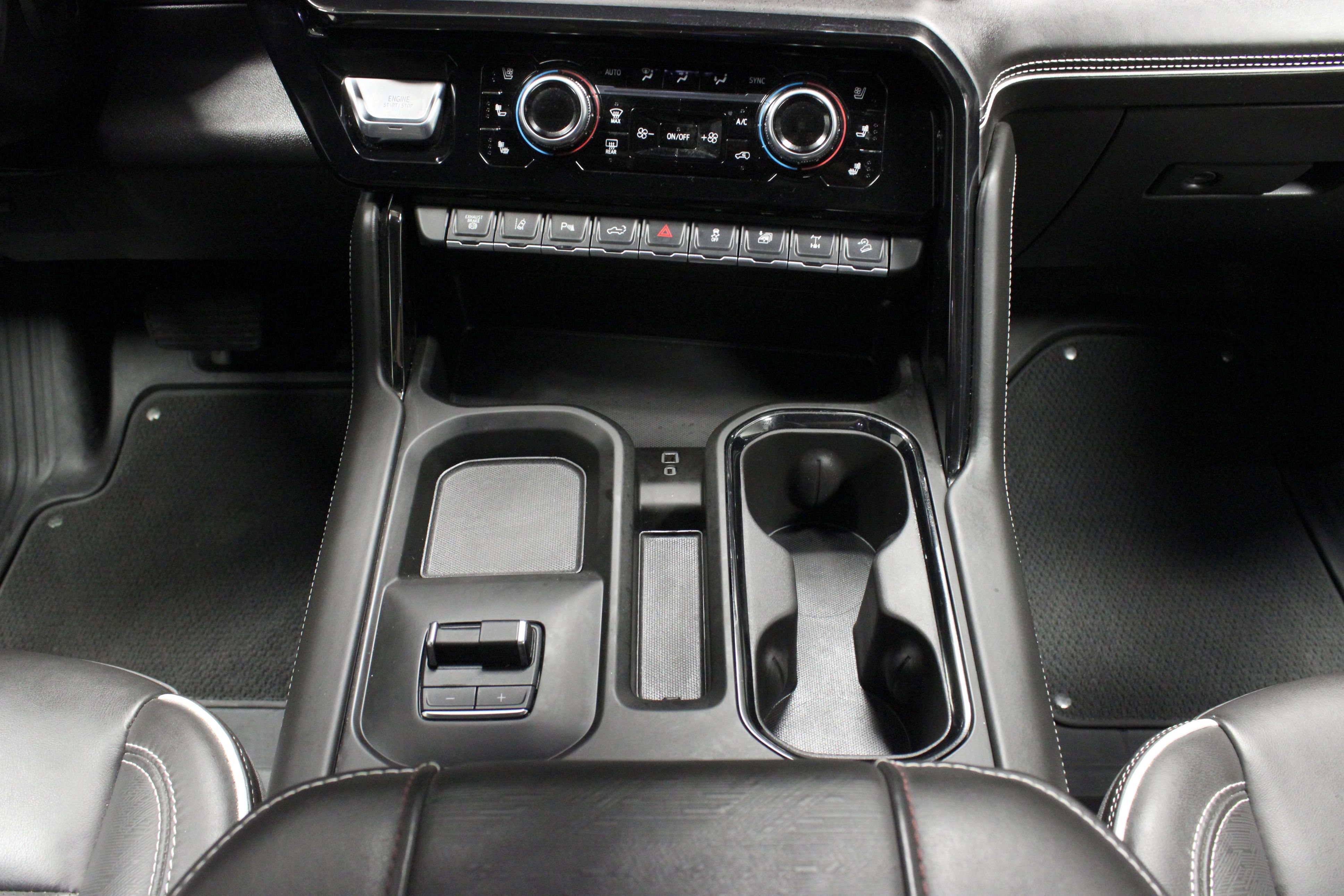 Used 2025 GMC Sierra 2500 AT4X AWD/4WD image 24