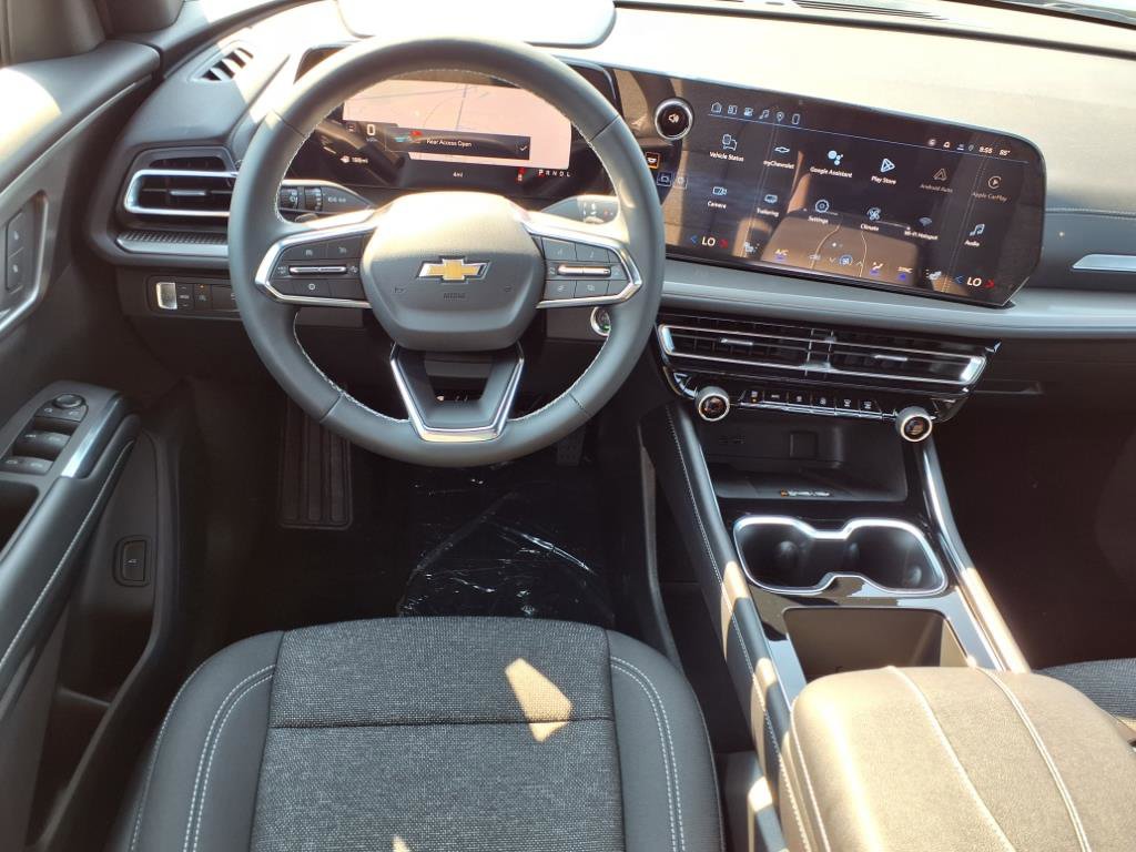 New 2026 Chevrolet Traverse LT w/ Driver Confidence Package image 2