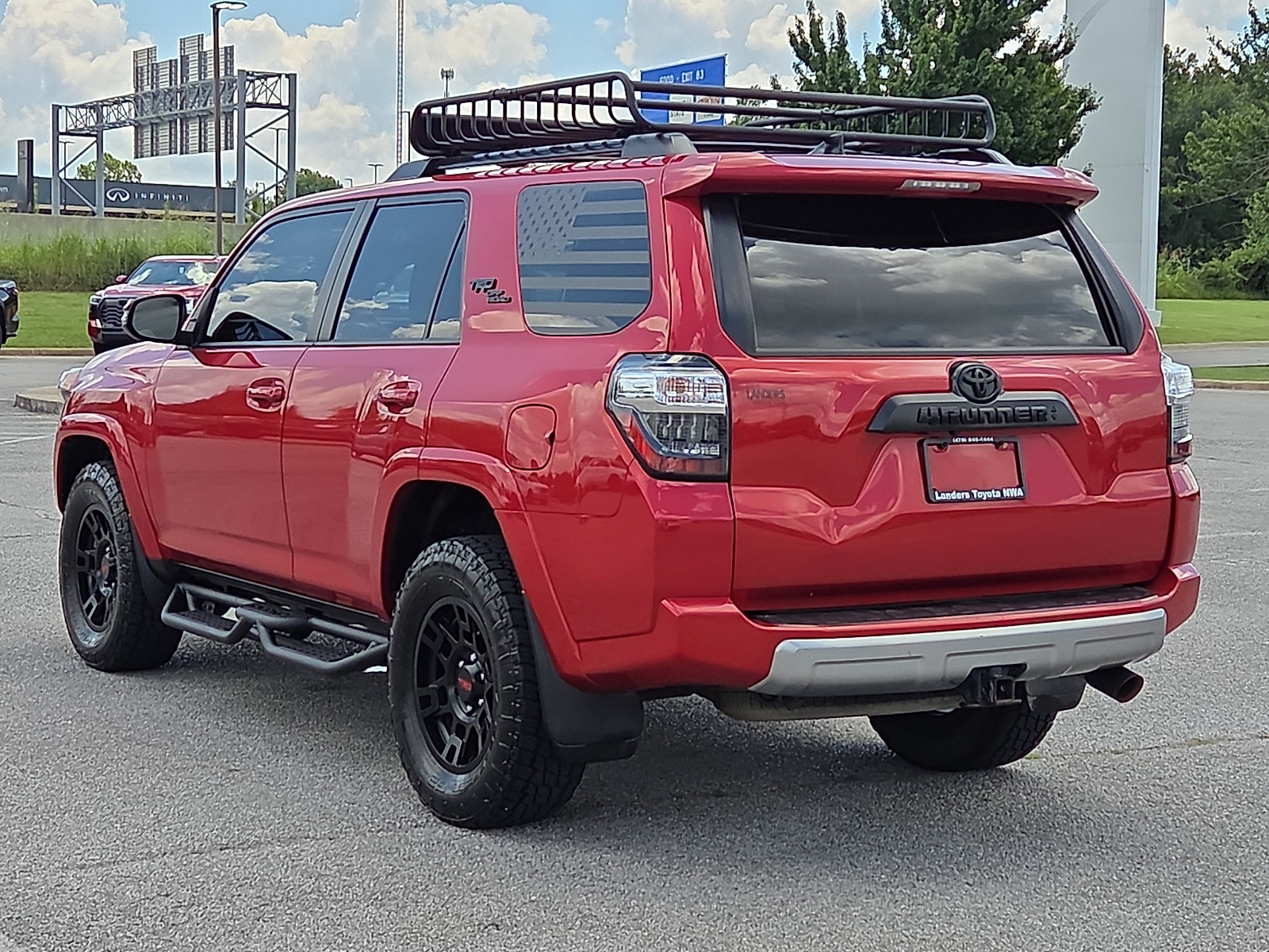 Used 2022 Toyota 4Runner TRD Off-Road Premium w/ Moonroof Package AWD/4WD image 4