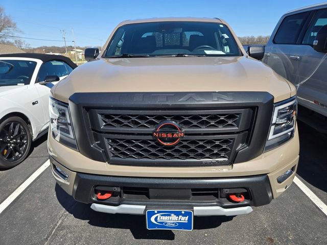 Used 2023 Nissan Titan PRO-4X w/ Pro-4x Utility Package image 2