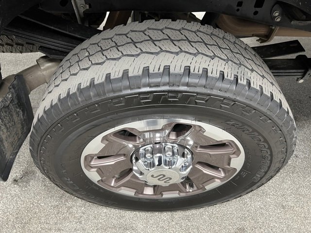 Used 2025 Ford F350 King Ranch w/ FX4 Off-Road Package image 15