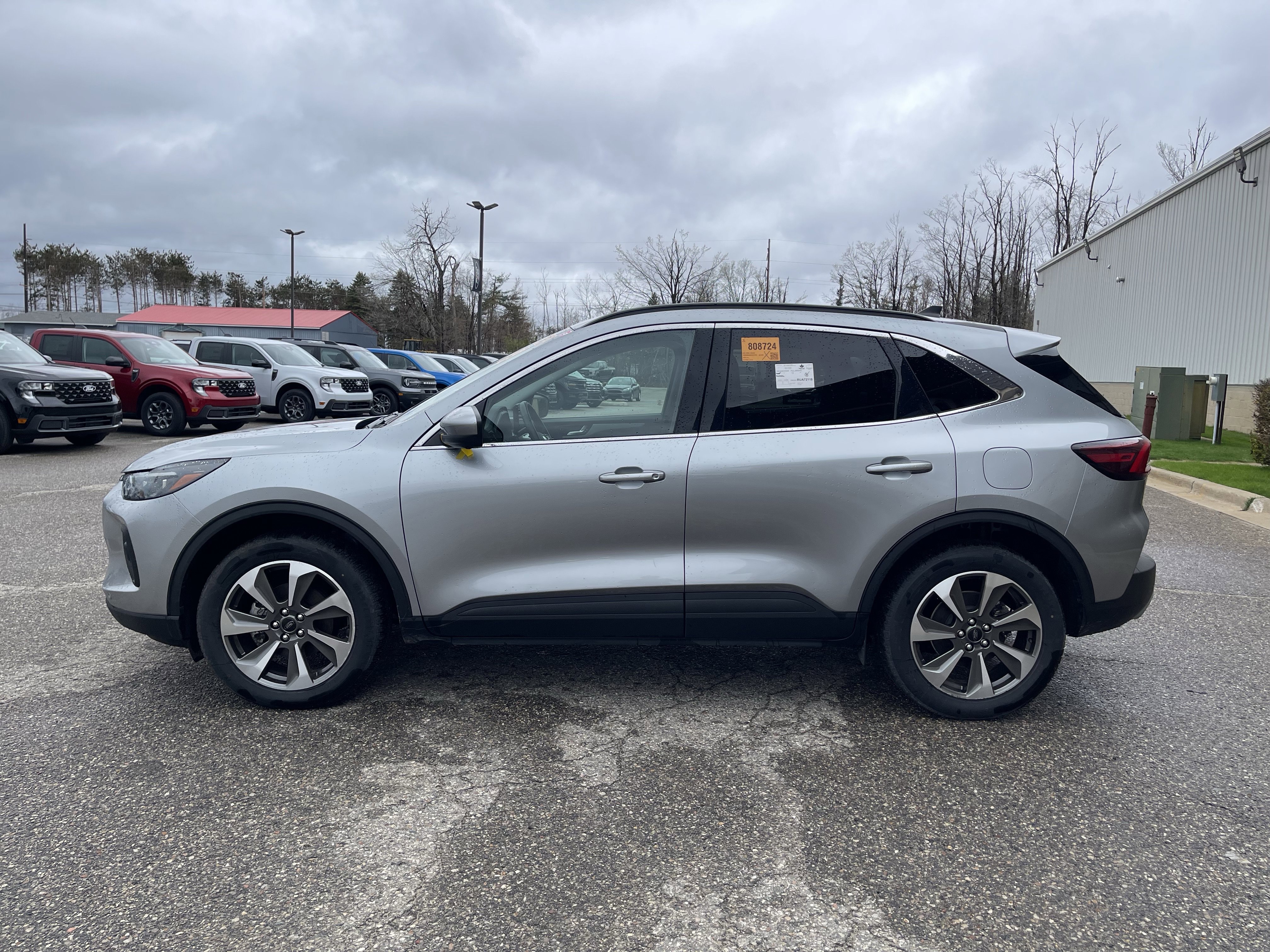 Certified 2024 Ford Escape Platinum AWD/4WD image 7