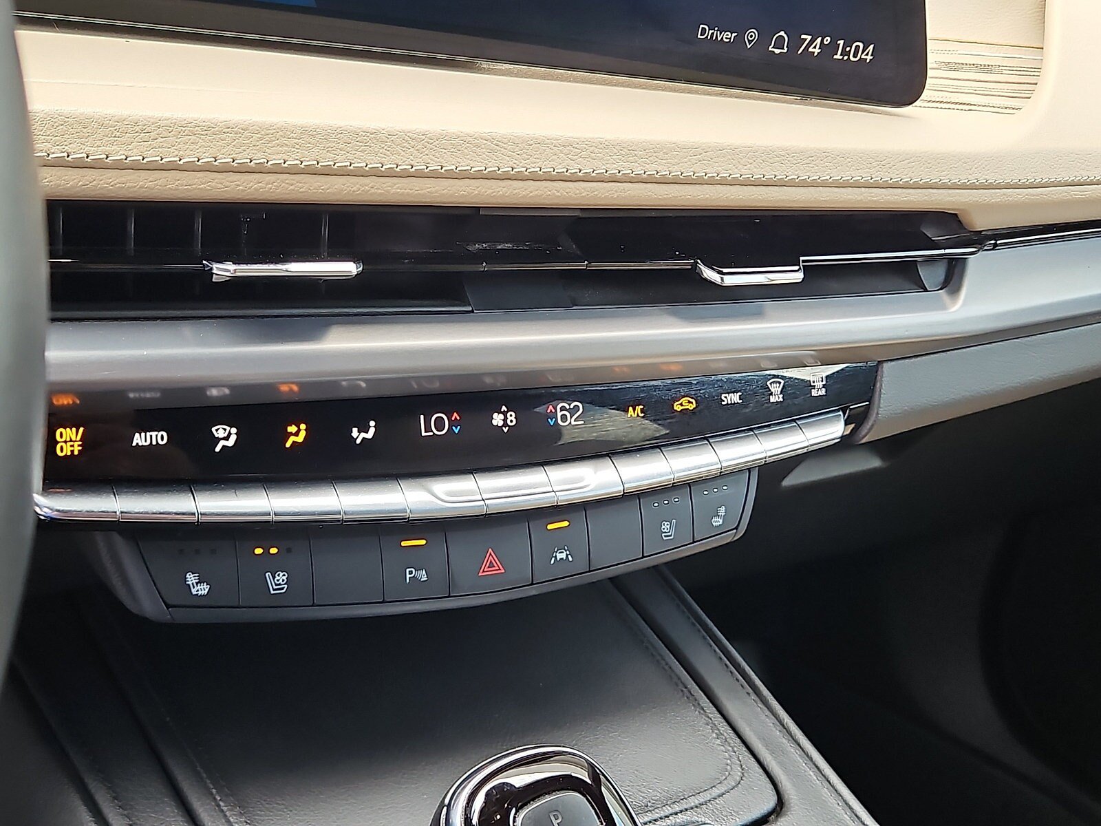 Certified 2024 Cadillac XT4 Premium Luxury FWD image 19