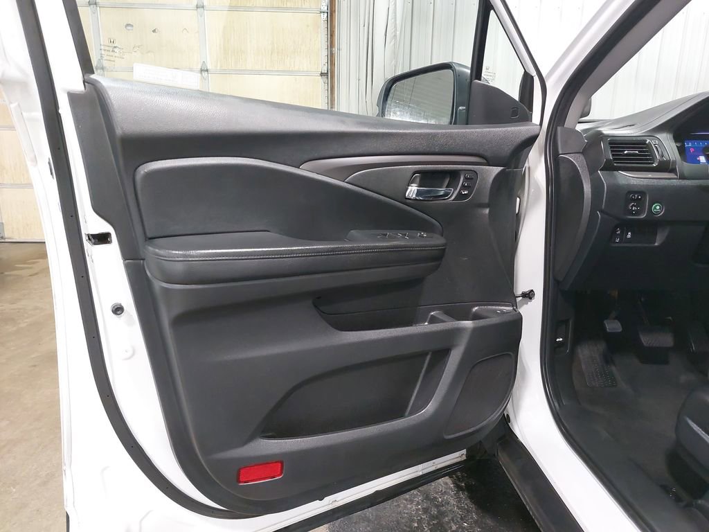 Used 2021 Honda Pilot Special Edition image 29