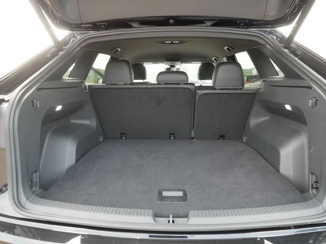 Certified 2026 Volkswagen Atlas Cross Sport SE AWD/4WD image 18