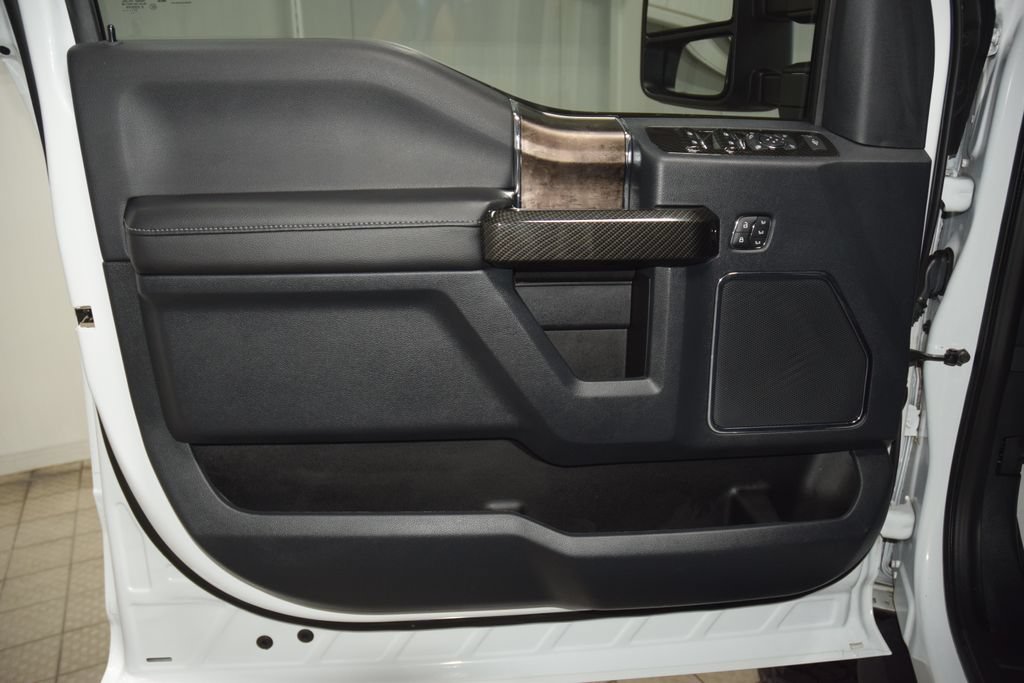 Used 2022 Ford F250 Lariat w/ Lariat Ultimate Package AWD/4WD image 52