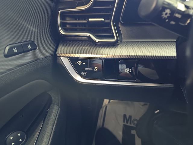 Used 2024 Kia Sportage SX image 21