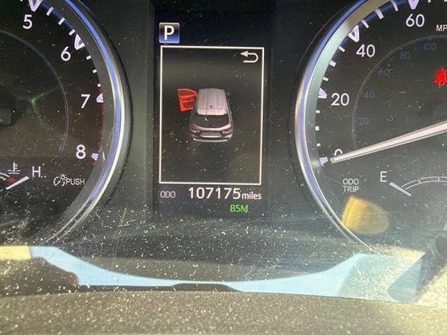 Used 2017 Toyota Highlander Limited AWD/4WD image 4