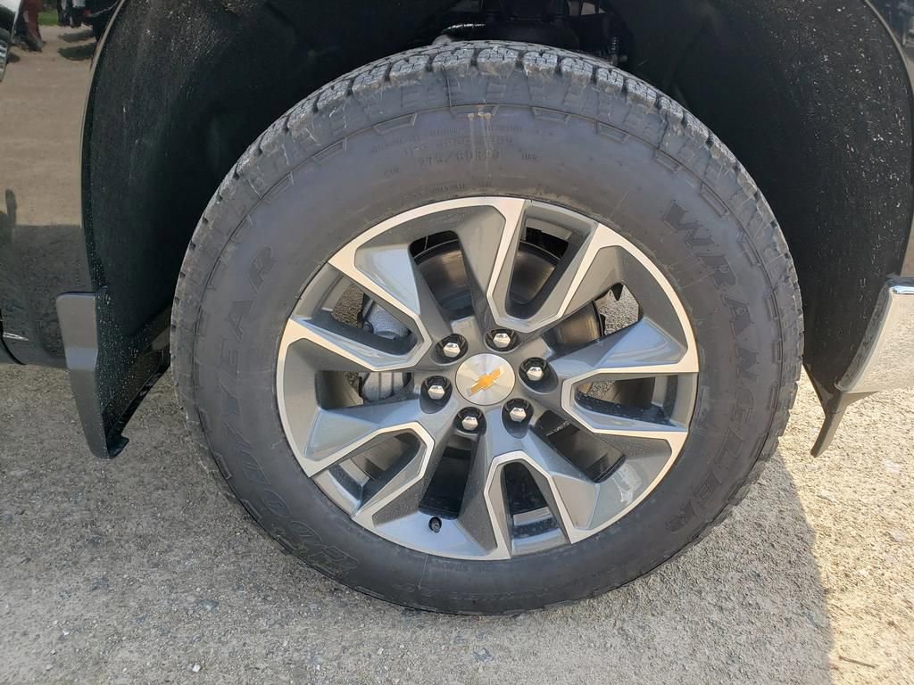 New 2026 Chevrolet Silverado 1500 LT w/ Z71 Off-Road Package AWD/4WD image 33