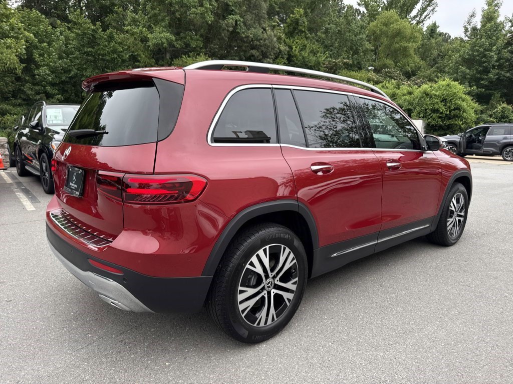 Certified 2025 Mercedes-Benz GLB 250 image 3