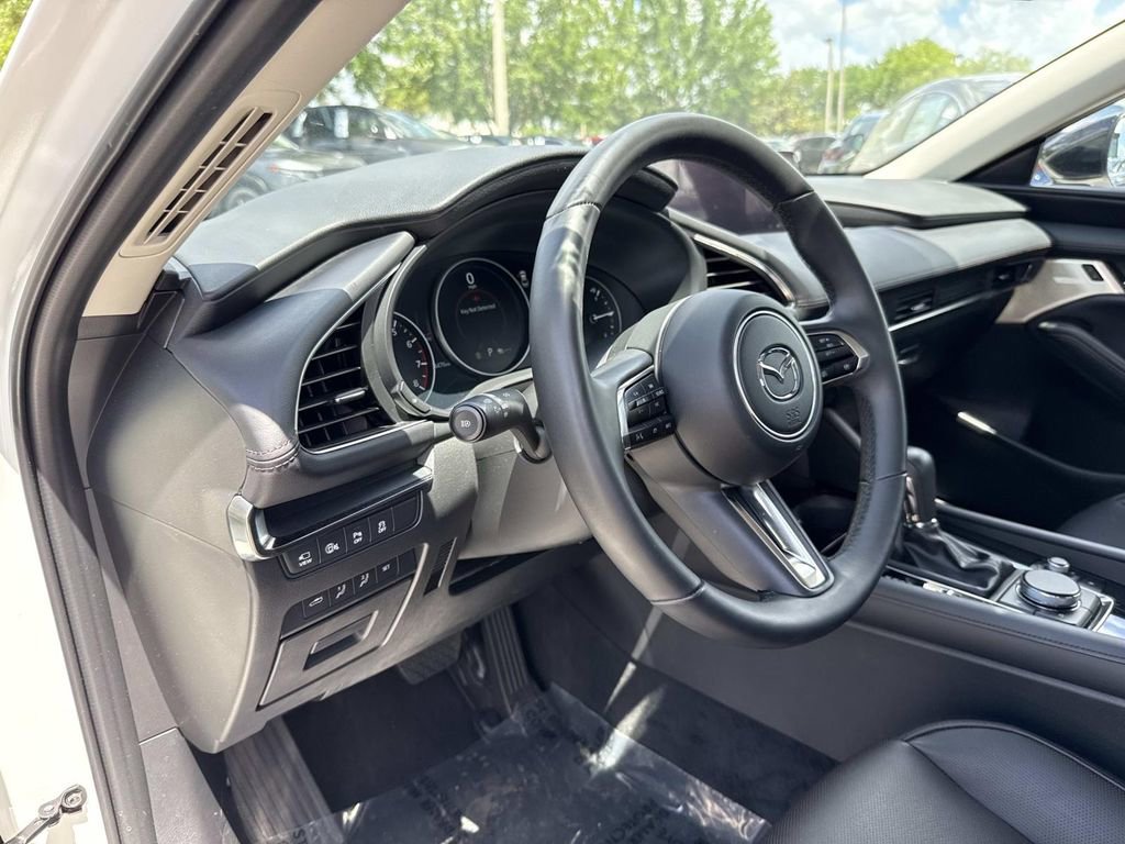 Certified 2025 MAZDA MAZDA3 2.5 Turbo Sedan w/Premium Plus image 27