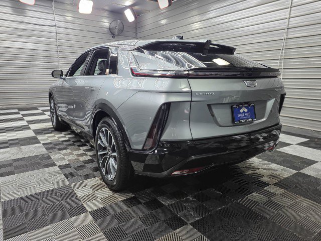 Used 2024 Cadillac Lyriq Sport AWD/4WD image 7
