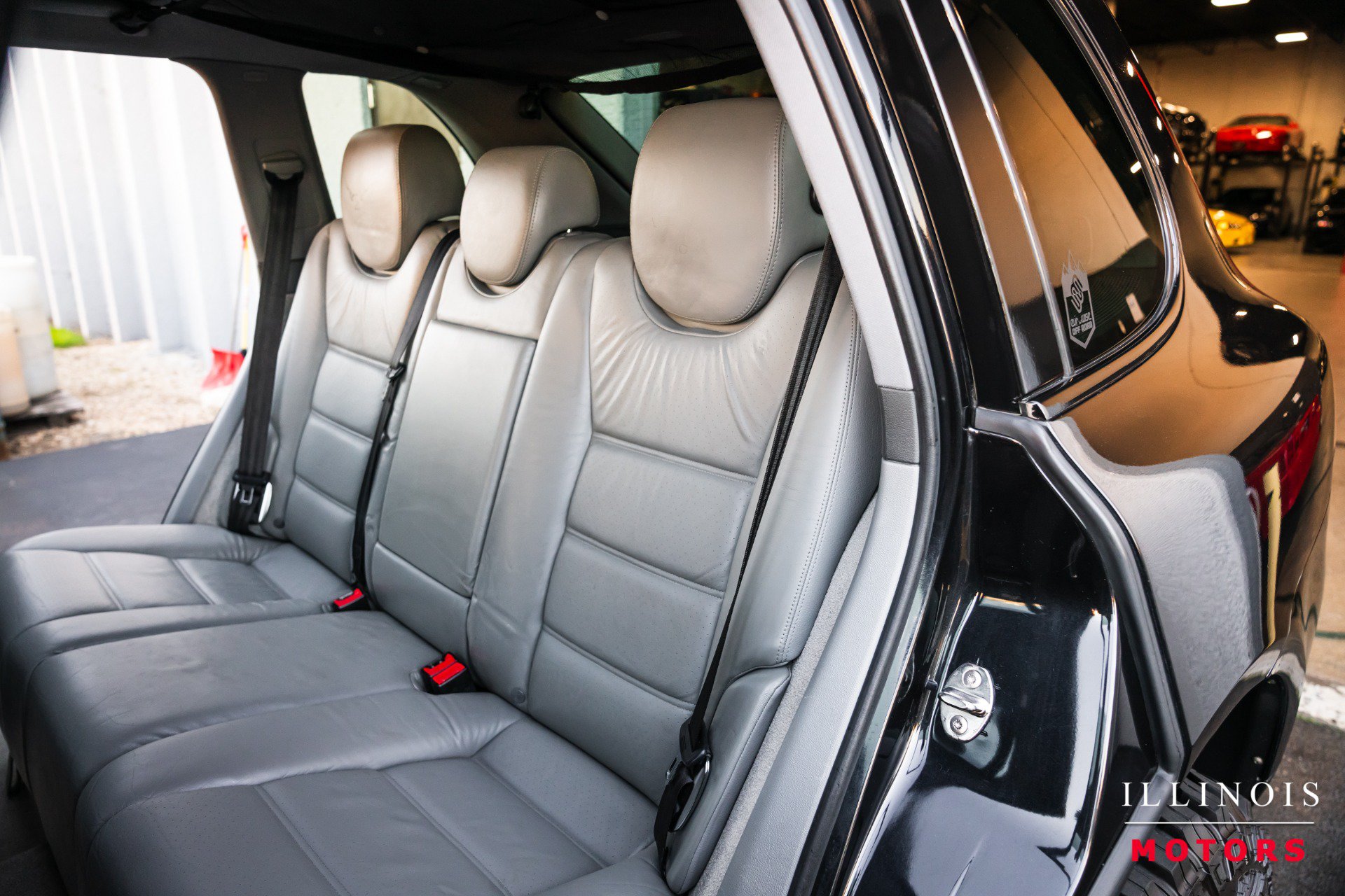 Used 2004 Porsche Cayenne S AWD/4WD image 32