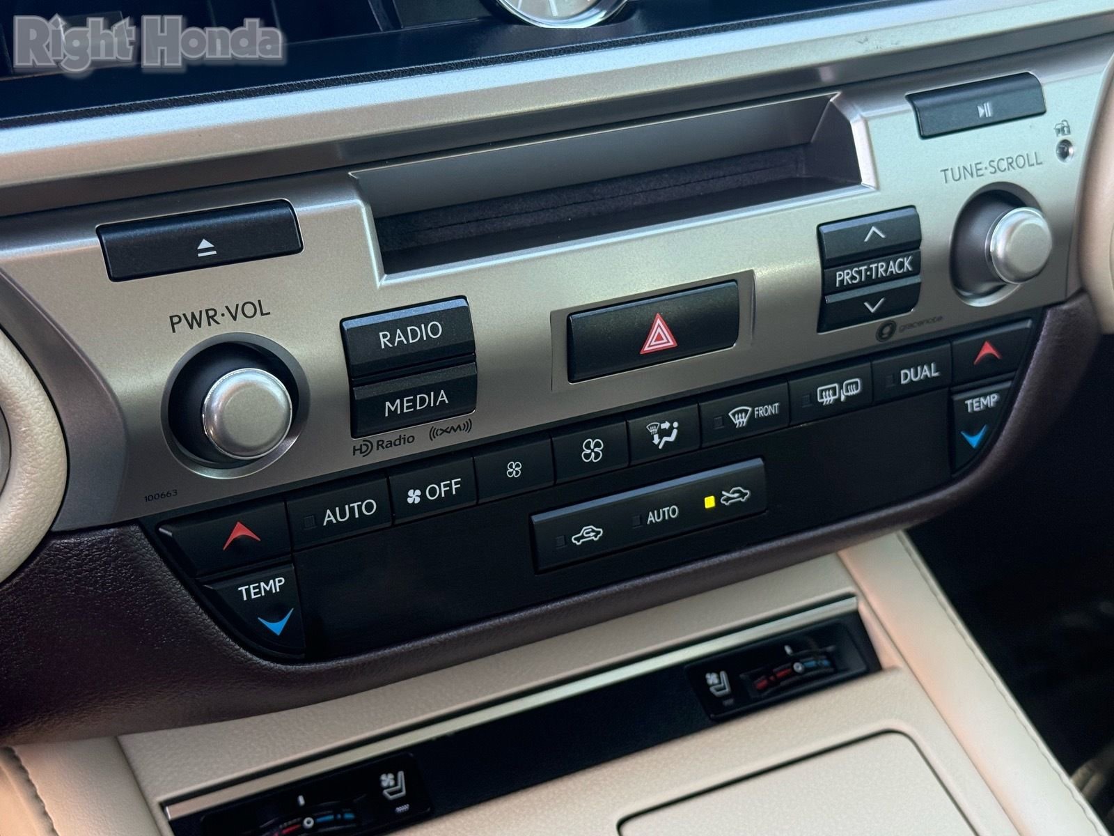 Used 2017 Lexus ES 350 w/ Premium Package image 21