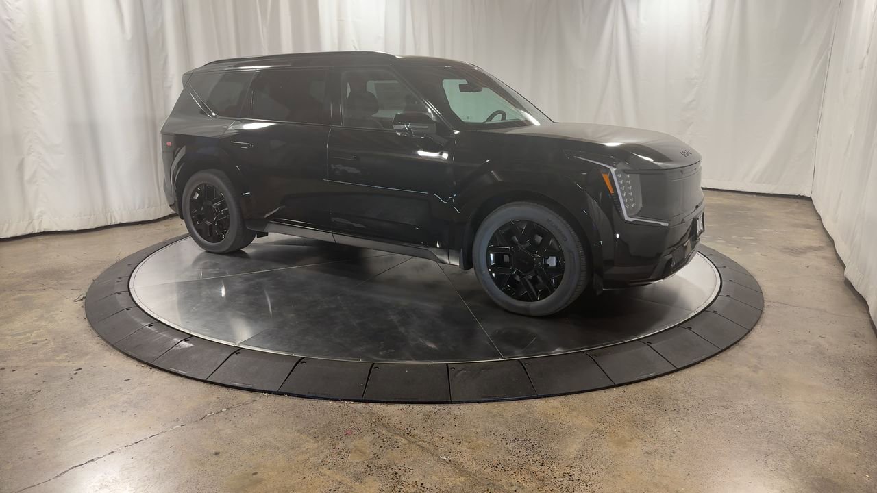 New 2026 Kia EV9 Land w/ Nightfall Edition Package image 2