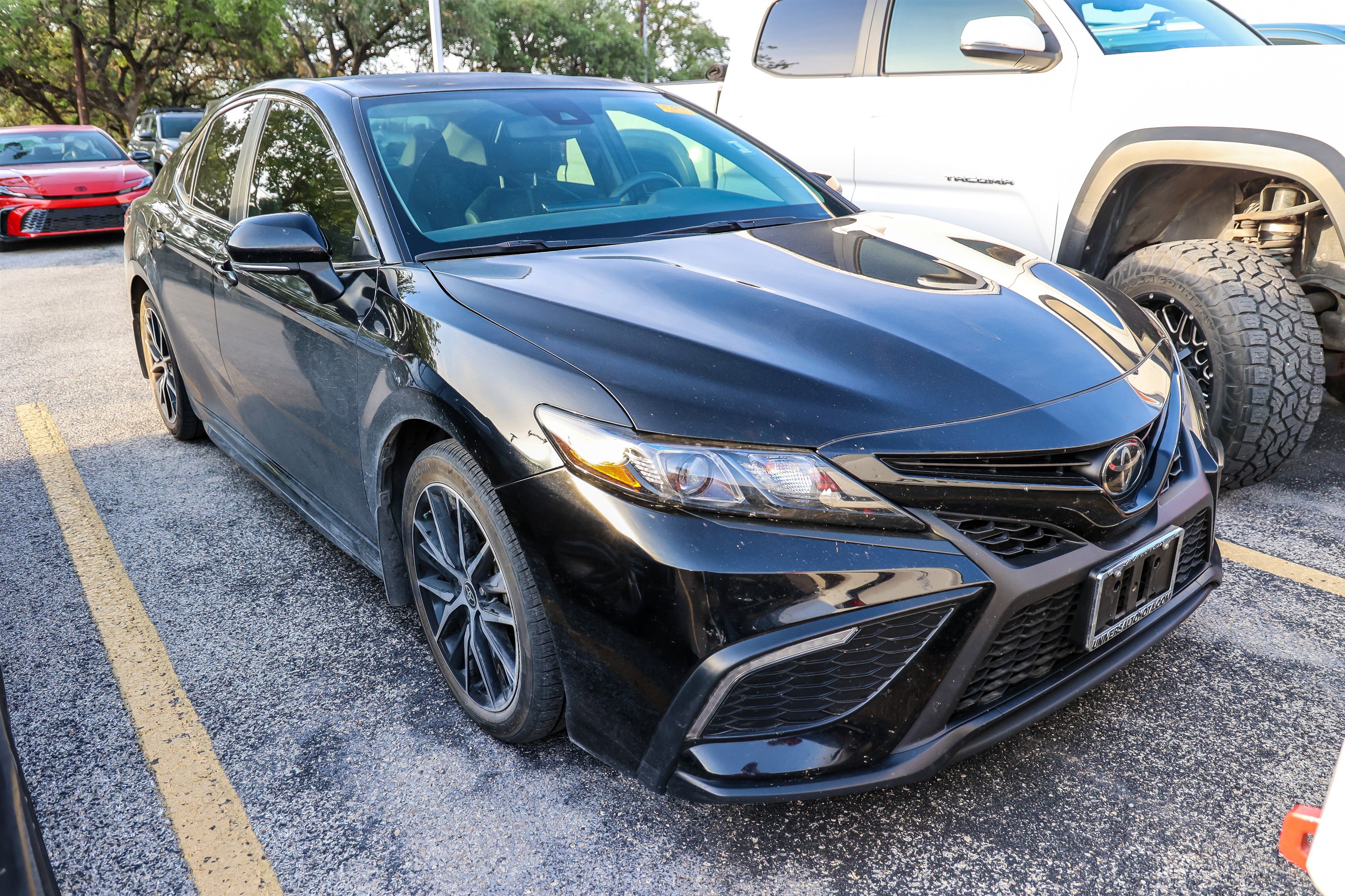 Certified 2024 Toyota Camry SE FWD image 5
