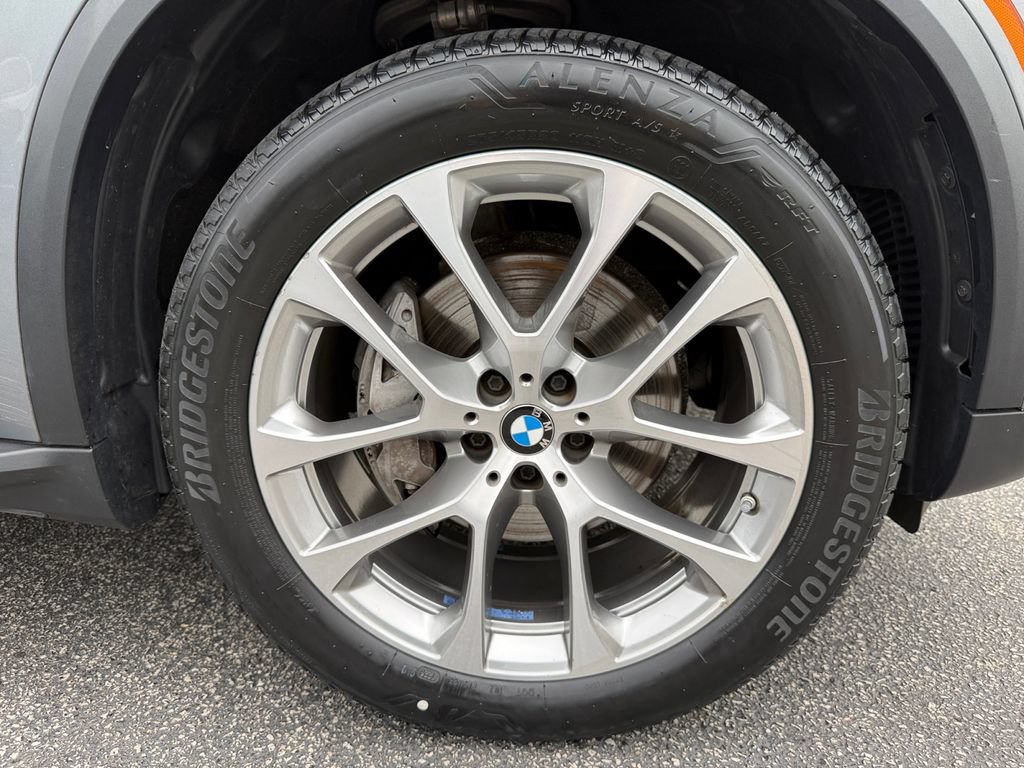 Used 2024 BMW X5 xDrive40i w/ Premium Package AWD/4WD image 18