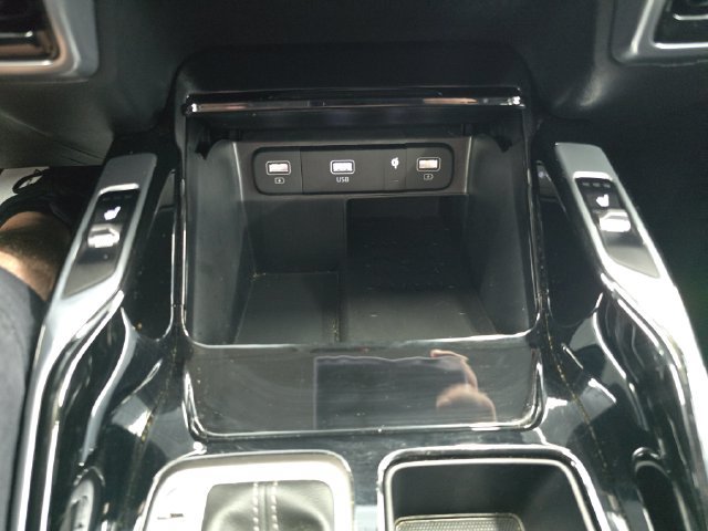 Certified 2023 Kia Sorento SX AWD/4WD image 22