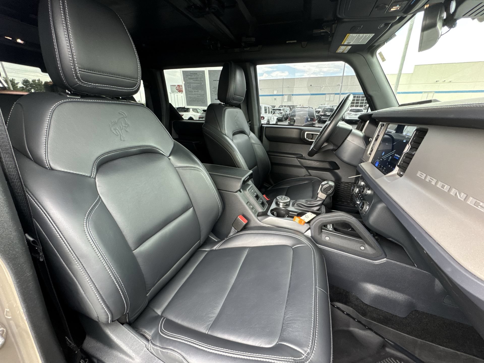 Used 2025 Ford Bronco Outer Banks w/ Sasquatch Package AWD/4WD image 26