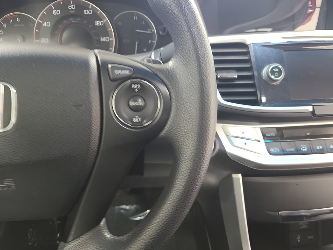 Used 2013 Honda Accord EX image 18