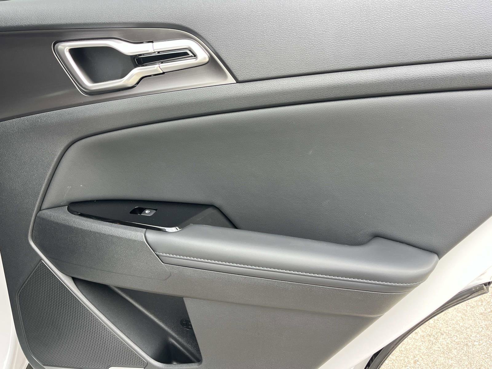 Used 2023 Kia Sportage EX image 22