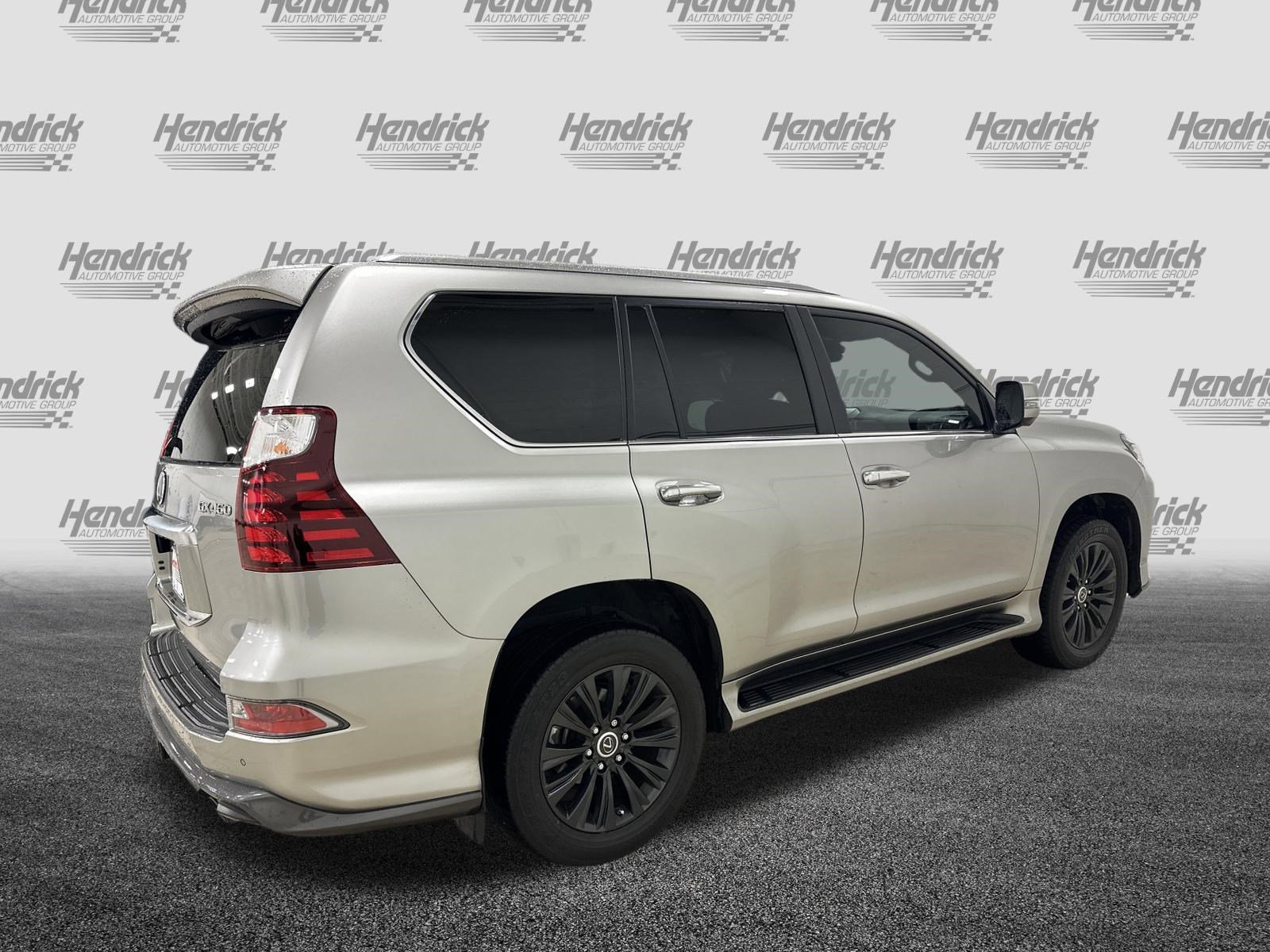 Certified 2022 Lexus GX 460 Luxury w/ Sport Design Package AWD/4WD image 10