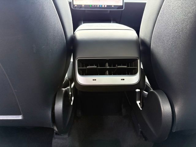 Used 2021 Tesla Model Y Long Range image 20