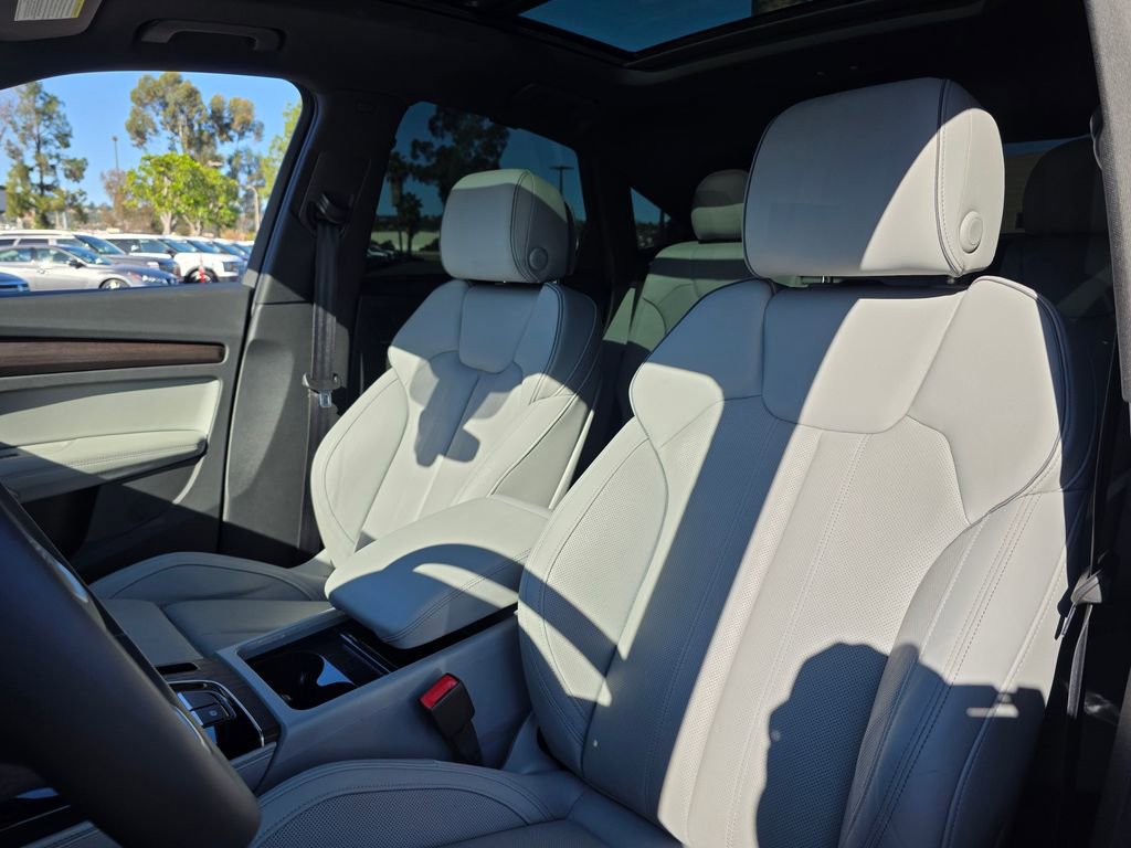 Used 2024 Audi Q5 2.0T Premium Plus image 18