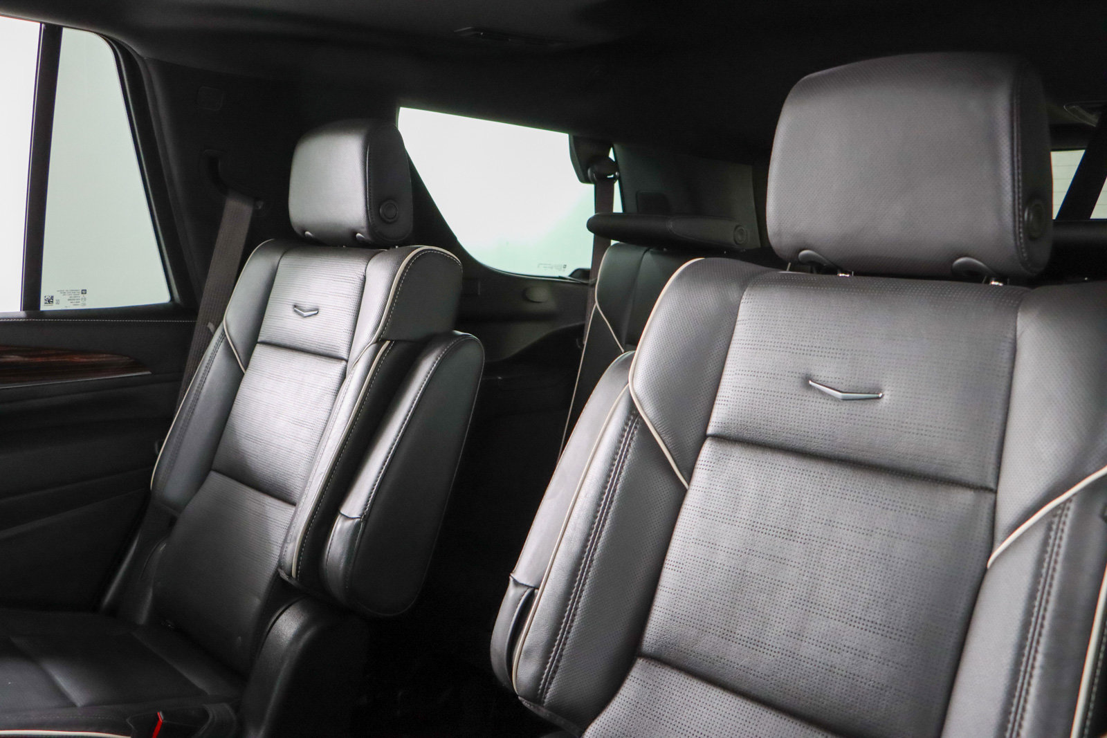 Used 2023 Cadillac Escalade Premium Luxury w/ LPO, Floor Liner Package image 30