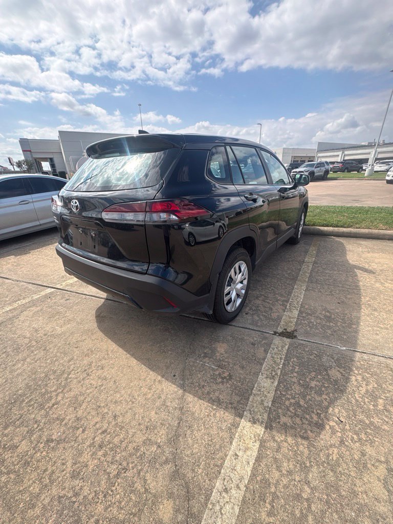 Used 2026 Toyota Corolla Cross L FWD image 3