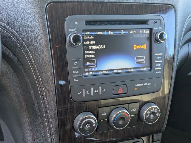 Used 2015 Chevrolet Traverse LT w/ Style and Technology Package image 18