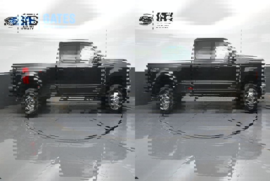 New 2026 Ford F350 XLT w/ XLT Premium Package image 4