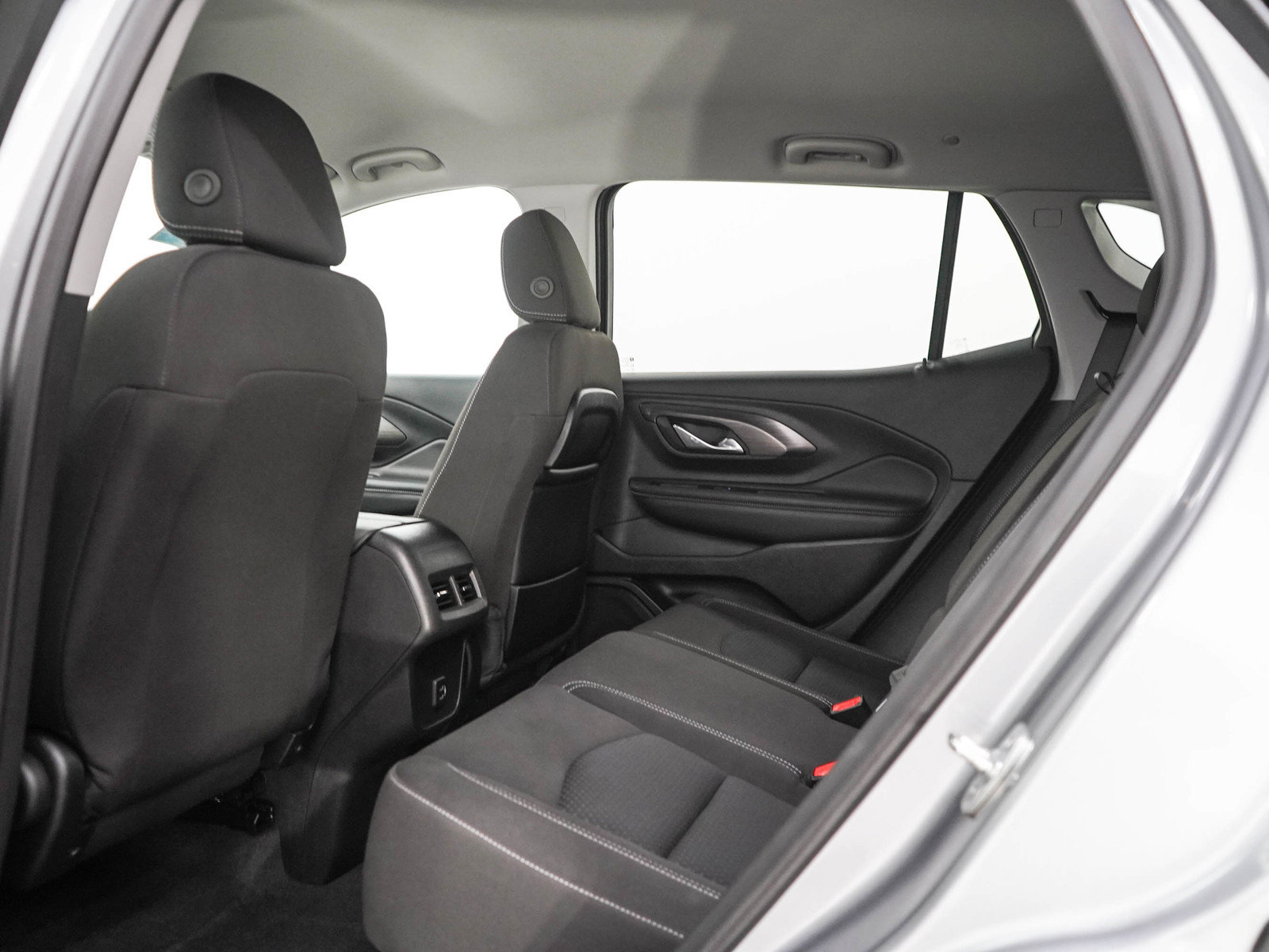 Used 2024 GMC Terrain SLE FWD image 17