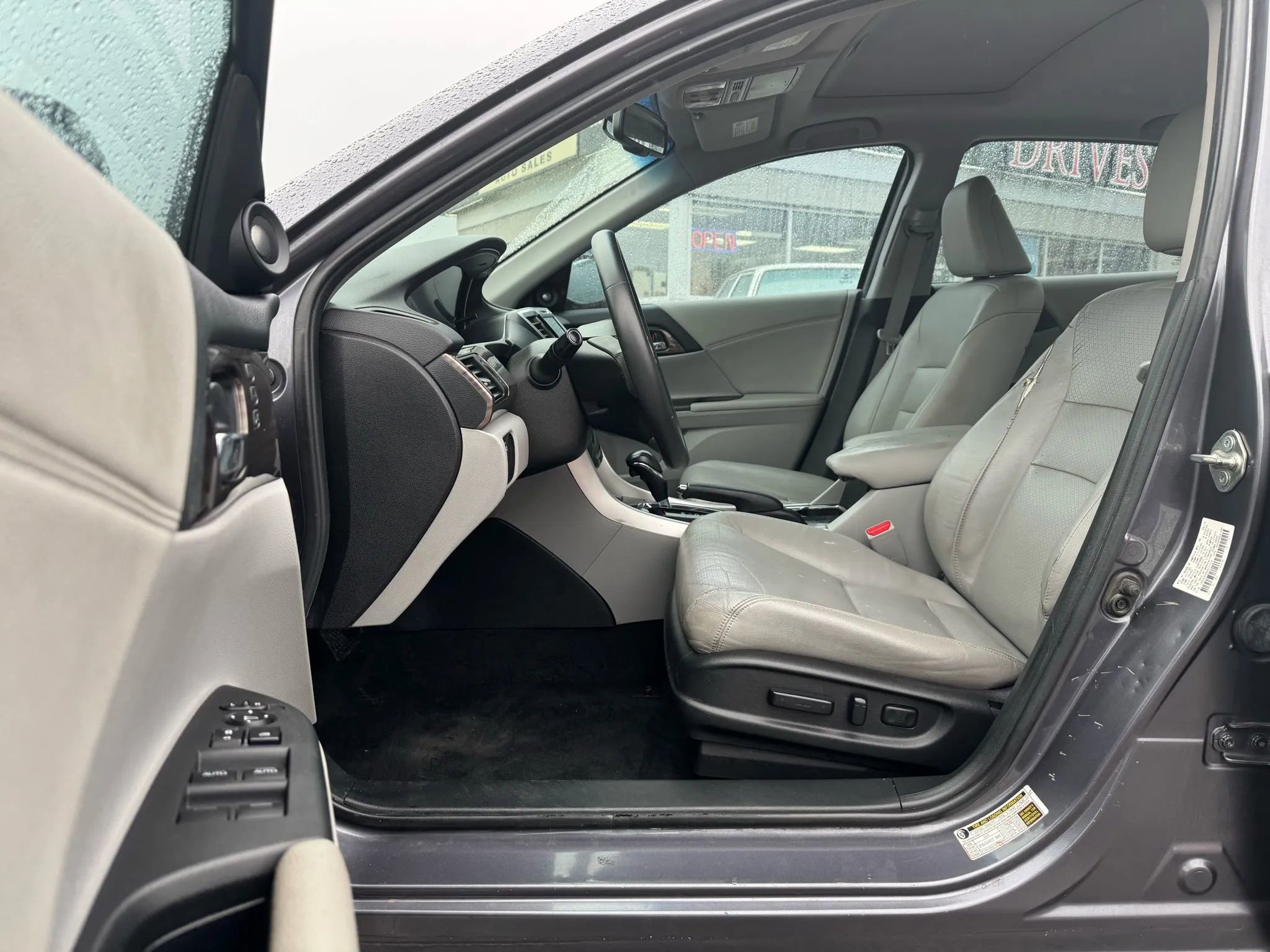 Used 2016 Honda Accord EX-L image 7