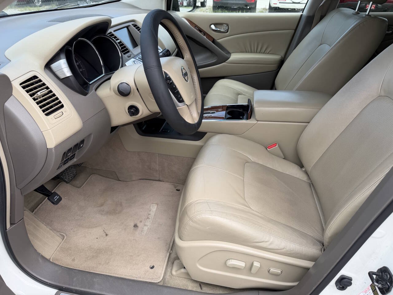 Used 2010 Nissan Murano LE w/ Navigation Pkg AWD/4WD image 14