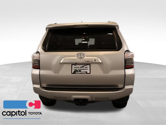 Used 2024 Toyota 4Runner SR5 AWD/4WD image 3