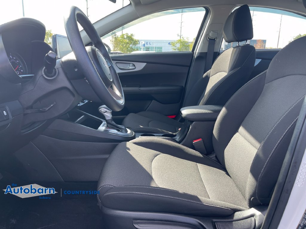 Used 2023 Kia Forte LXS w/ LXS Technology Package FWD image 9